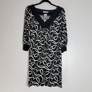 4/$20 Maggy London V-Neck Long Sleeve Cream And Black Print Mini Dress Size 6